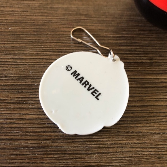 Marvel Bad Guys Mystery Capsule: Doctor Octopus rubber keychain - Picture 4 of 4